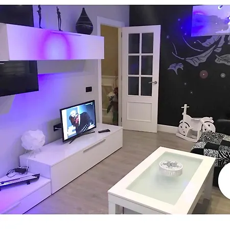 3 Bedrooms With View Jacuzzi And Furnished Terrace At 2 Km Away From The Appartement